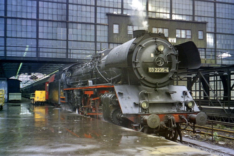 DGEG_BdW_259_Berlin_Ostbahnhof_03_vor_D371_Pannonia DGEG_BdW_259_Berlin_Ostbahnhof_03_vor_D371_Pannonia